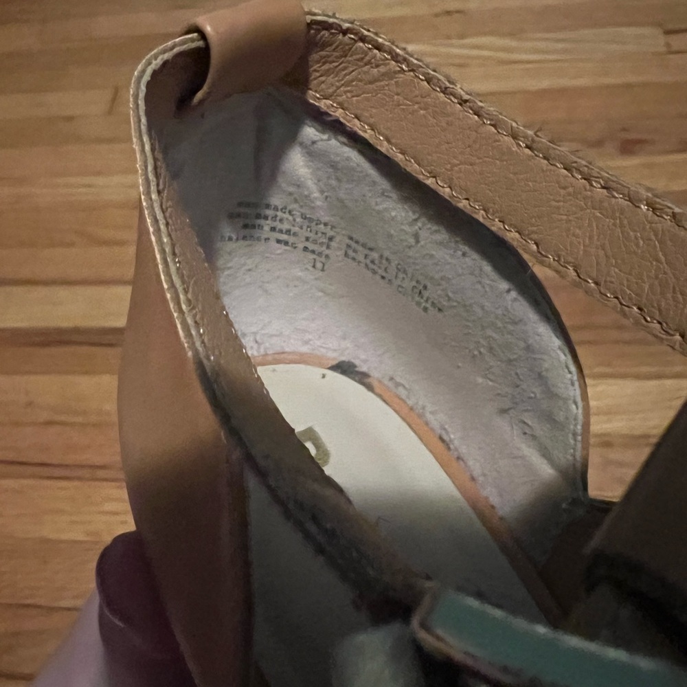 Crossover Heel In Camel - image 5